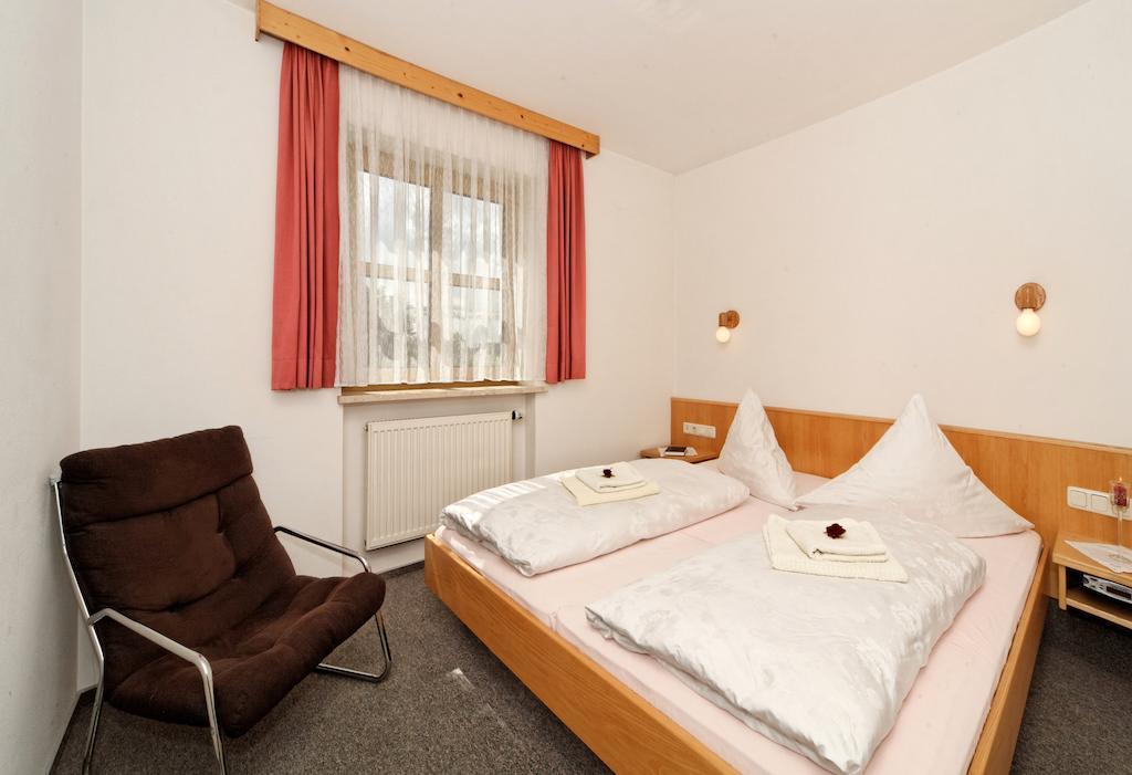 Hotel Landhaus Maria Bed&Breakfast à Regen Chambre photo